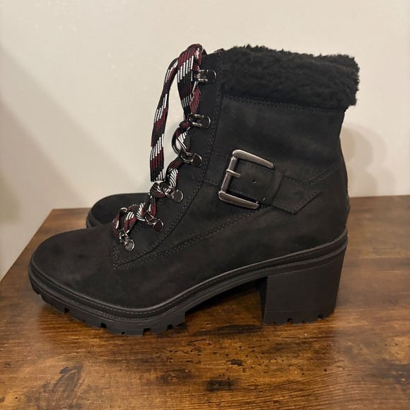 NWOT Jellypop Brandi Black Faux Suede Sherpa Trim Heeled Combat Boot (Women's 9) - Picture 3 of 10
